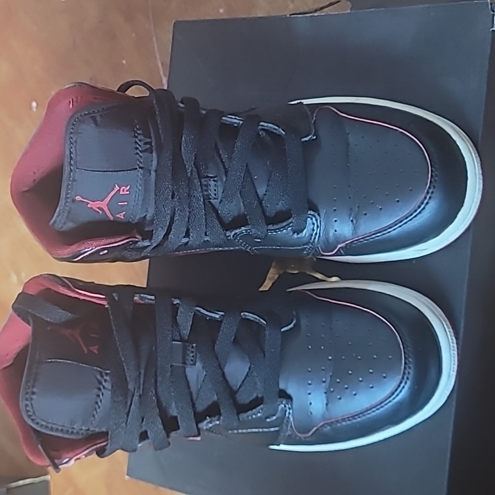 Jordan Kids Sneakers - Black and Red